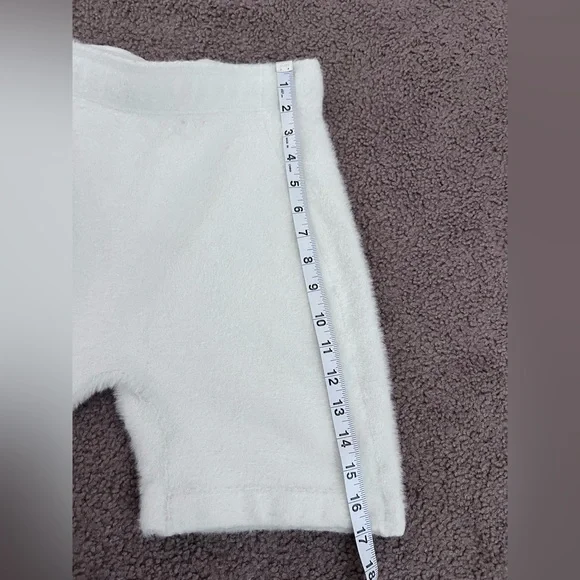 Whitney Simmons × Gymshark Eyelash
Knit Shorts | Size M - Picture 9 of 10